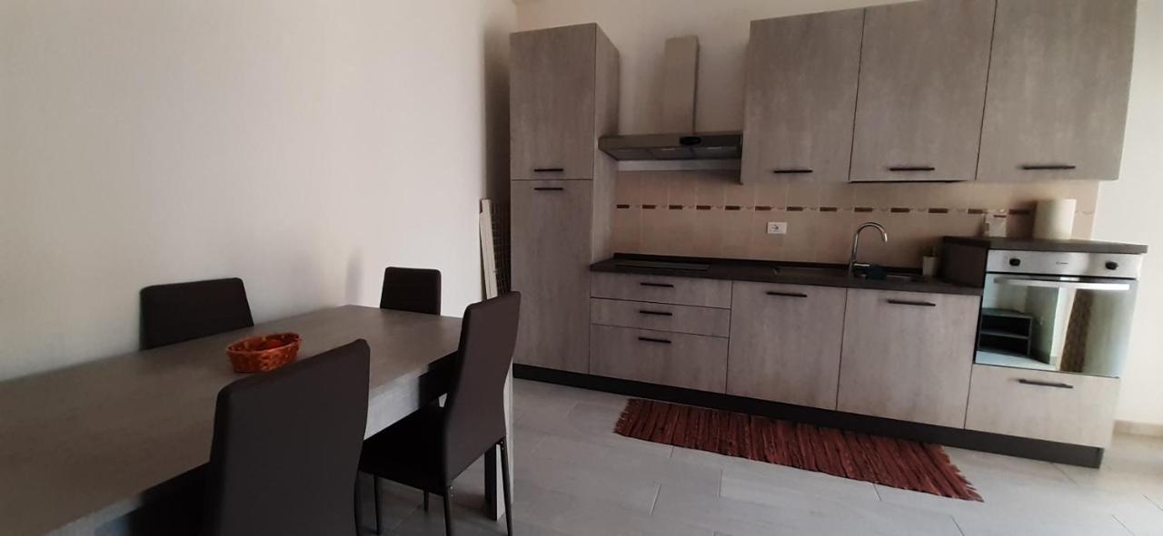 Comfy&Cozy Flat In Fiumicino Center 아파트 외부 사진